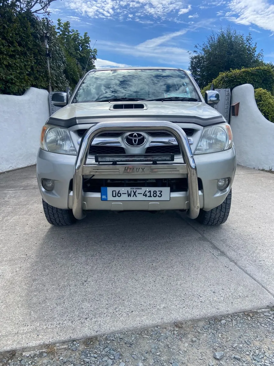 TOYOTA HILUX 3.0 CREW CAB !!!! - Image 2