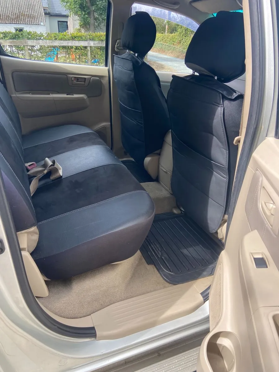 TOYOTA HILUX 3.0 CREW CAB !!!! - Image 3