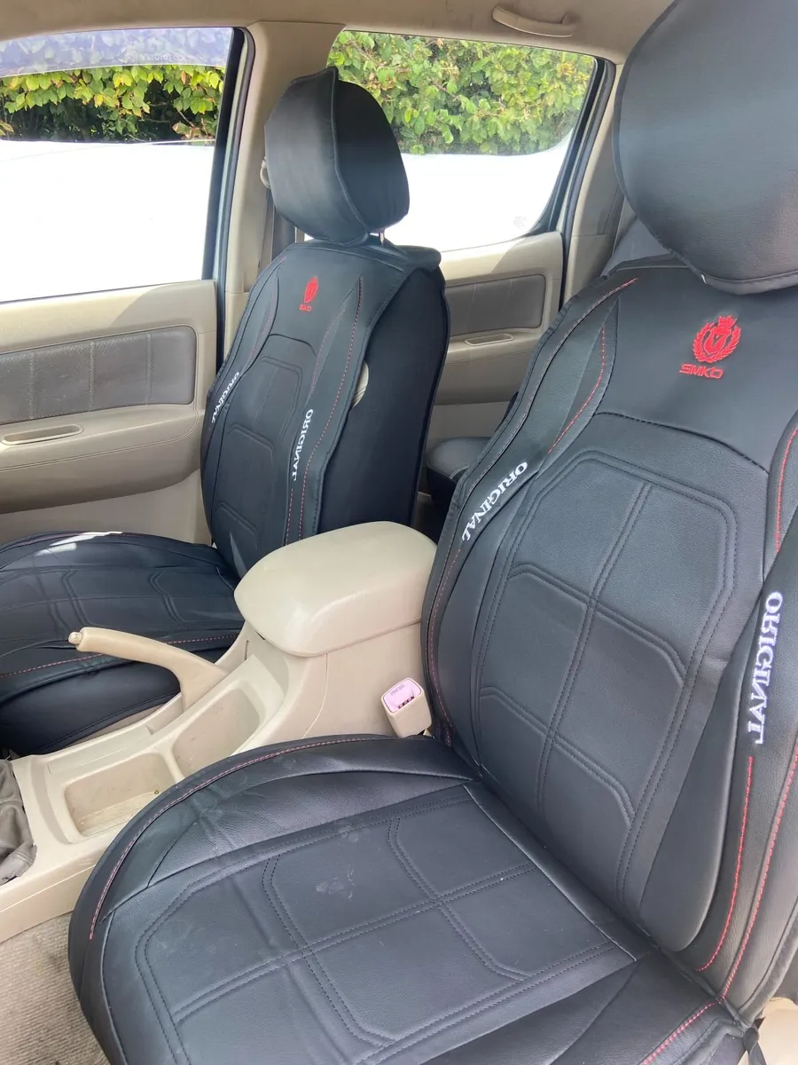 TOYOTA HILUX 3.0 CREW CAB !!!! - Image 4