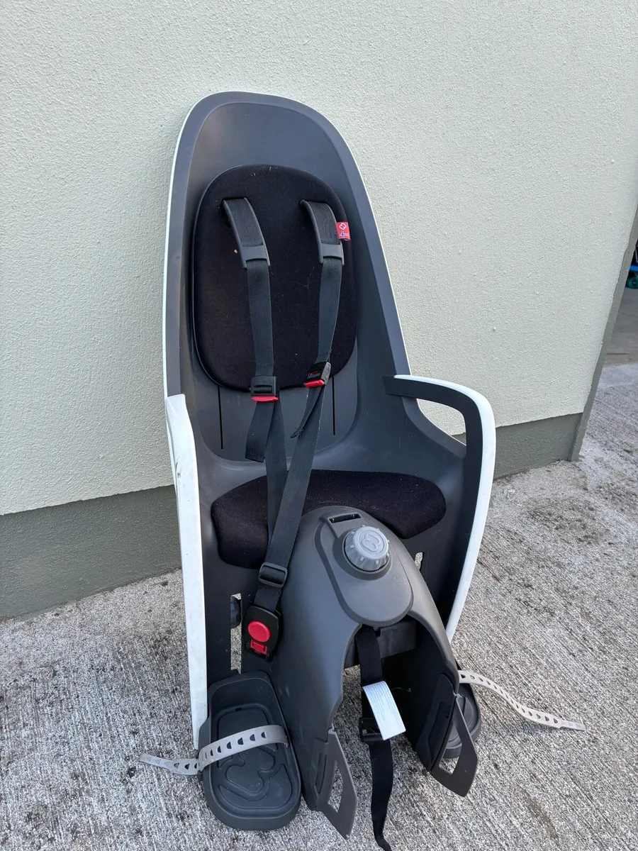 Hamax caress c3 child’s bicycle seat - Image 1