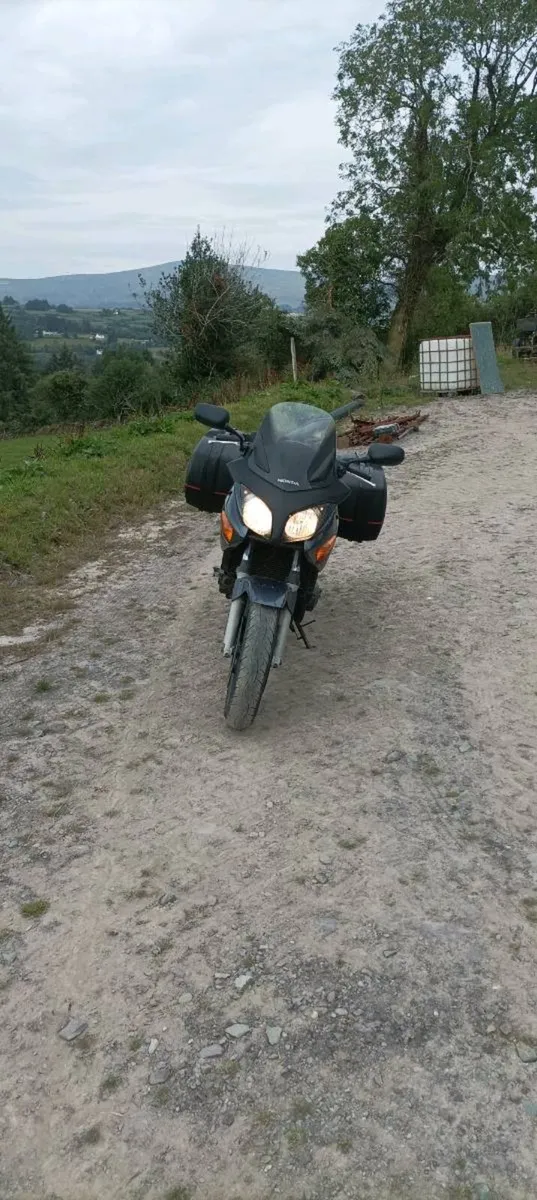 Honda CBF 600 S4 - Image 2