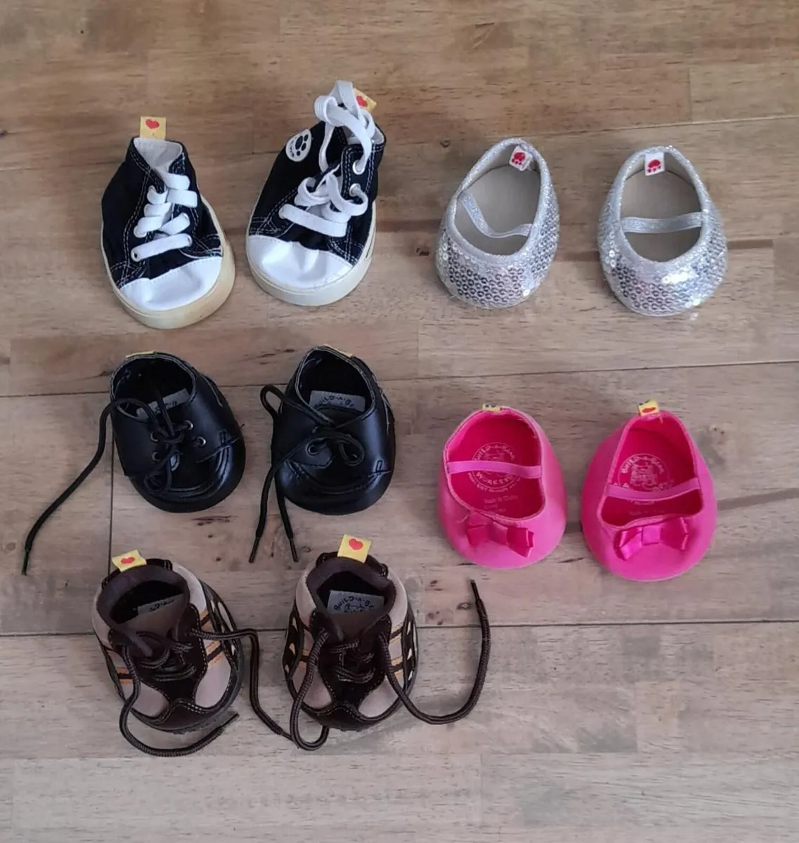 Build a Bear outfits and shoes - Image 1