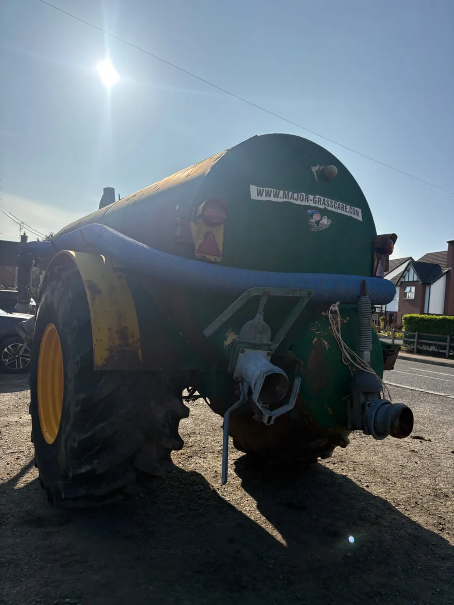 Major 2050G  slurry tanker - Image 2