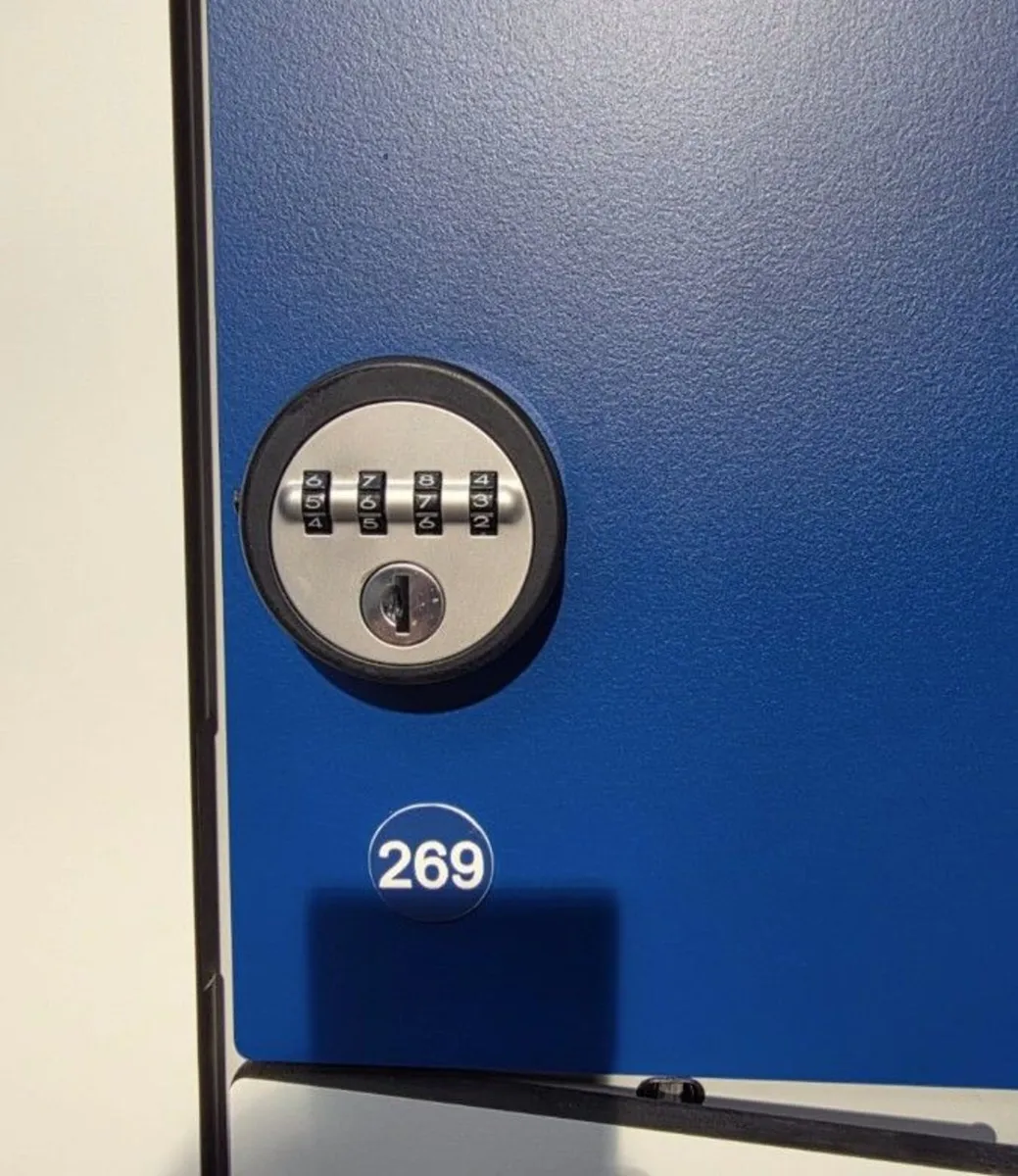 Metal Lockers / Changing room Lockers - Image 4
