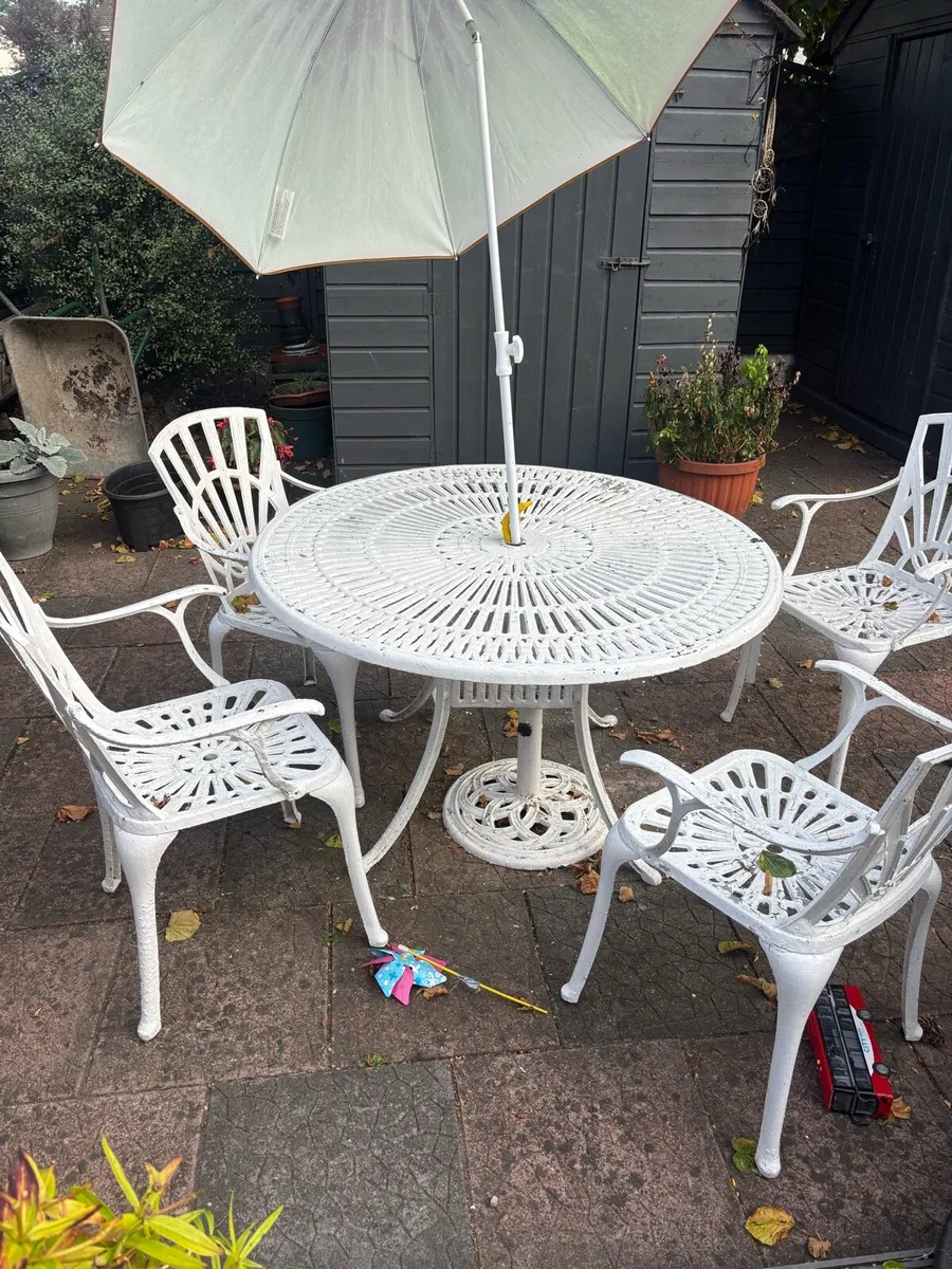 Free wrought iron table and chairs - on hold - Image 3