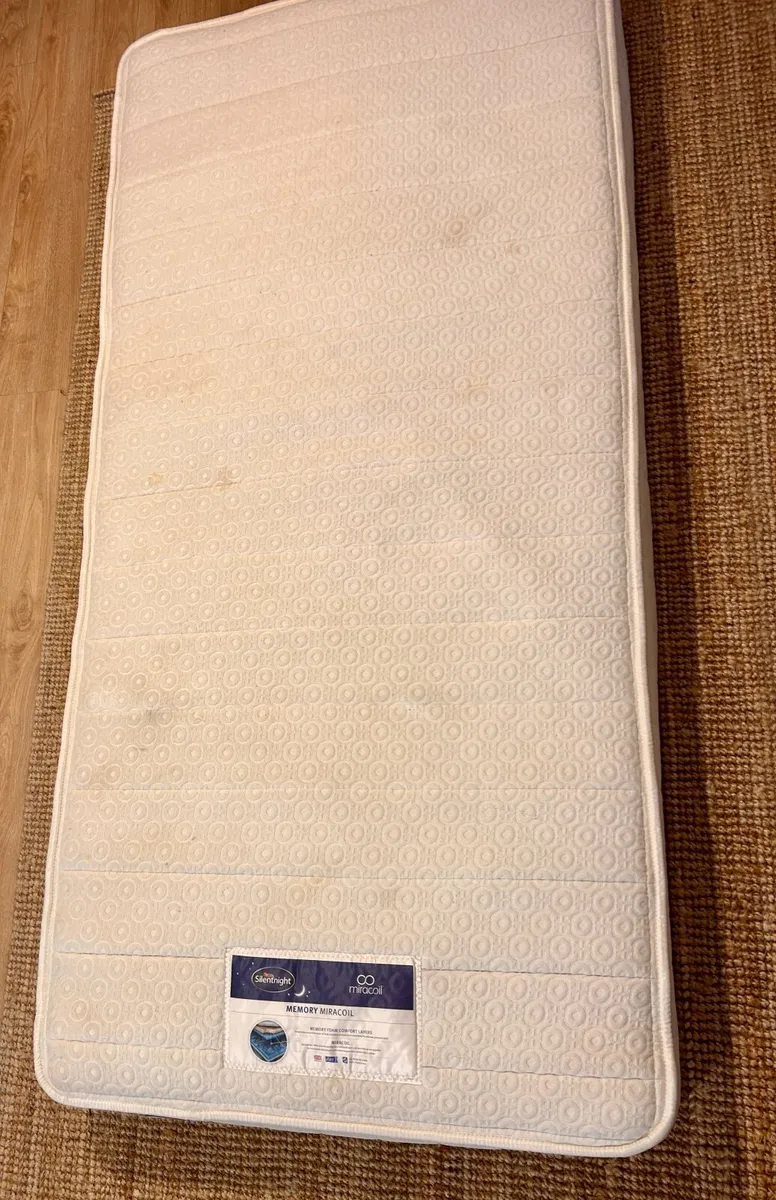 Single Silentnight Miracoil Memory Foam Mattress - Image 2