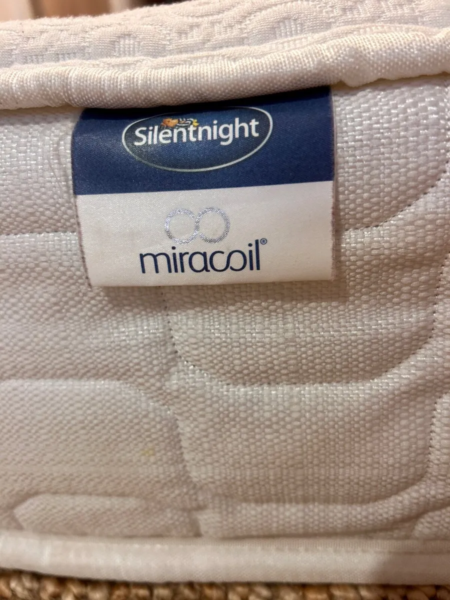 Single Silentnight Miracoil Memory Foam Mattress - Image 1