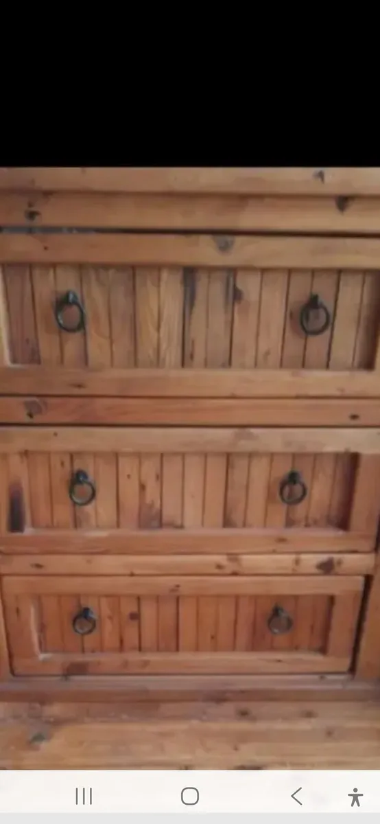 Mexican pine dresser - Image 2