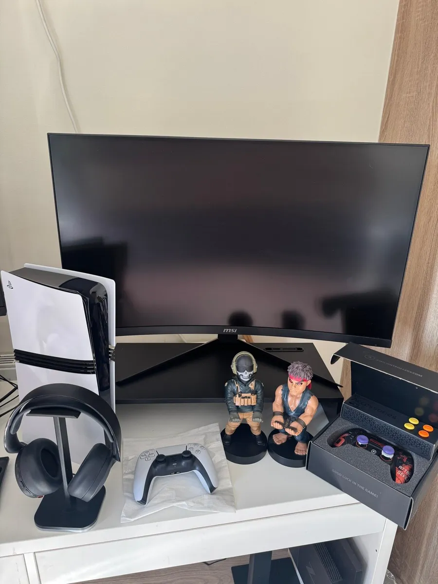 Ps5 Pro Ultimate 4k bundle full warranties - Image 1