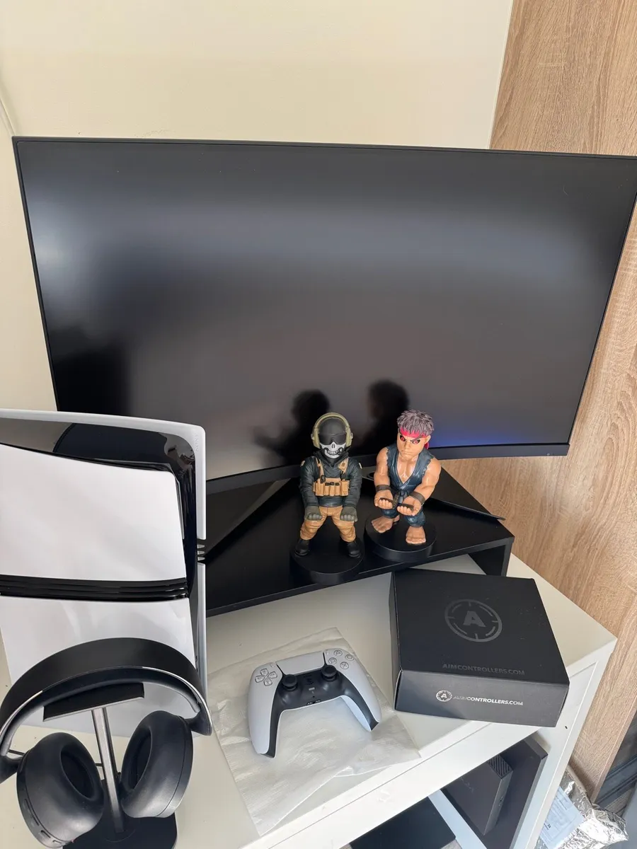 Ps5 Pro Ultimate 4k bundle full warranties - Image 4