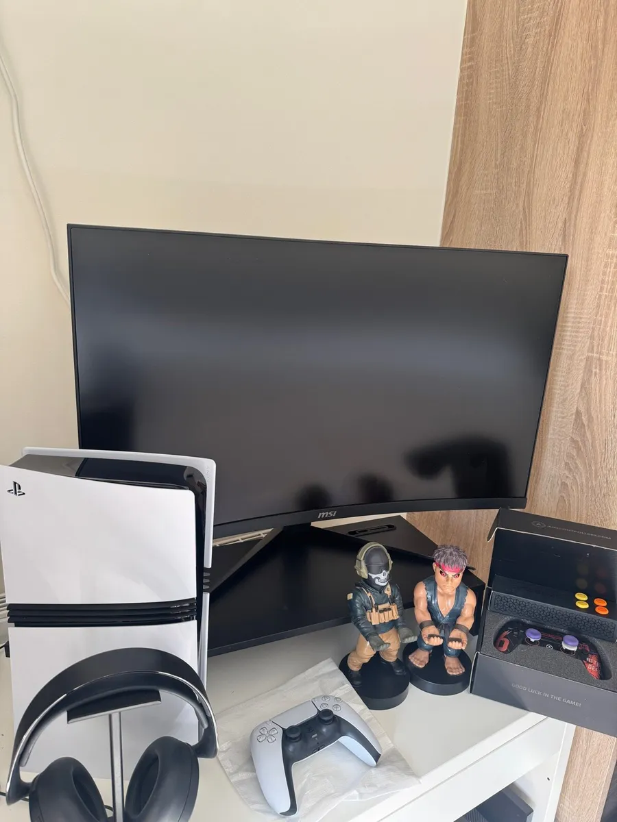 Ps5 Pro Ultimate 4k bundle full warranties - Image 2