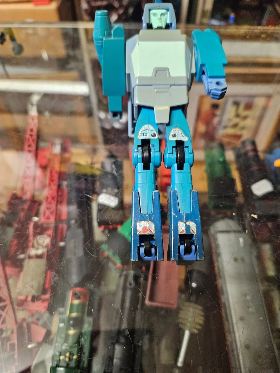 Vintage Retro Transformer - Image 3