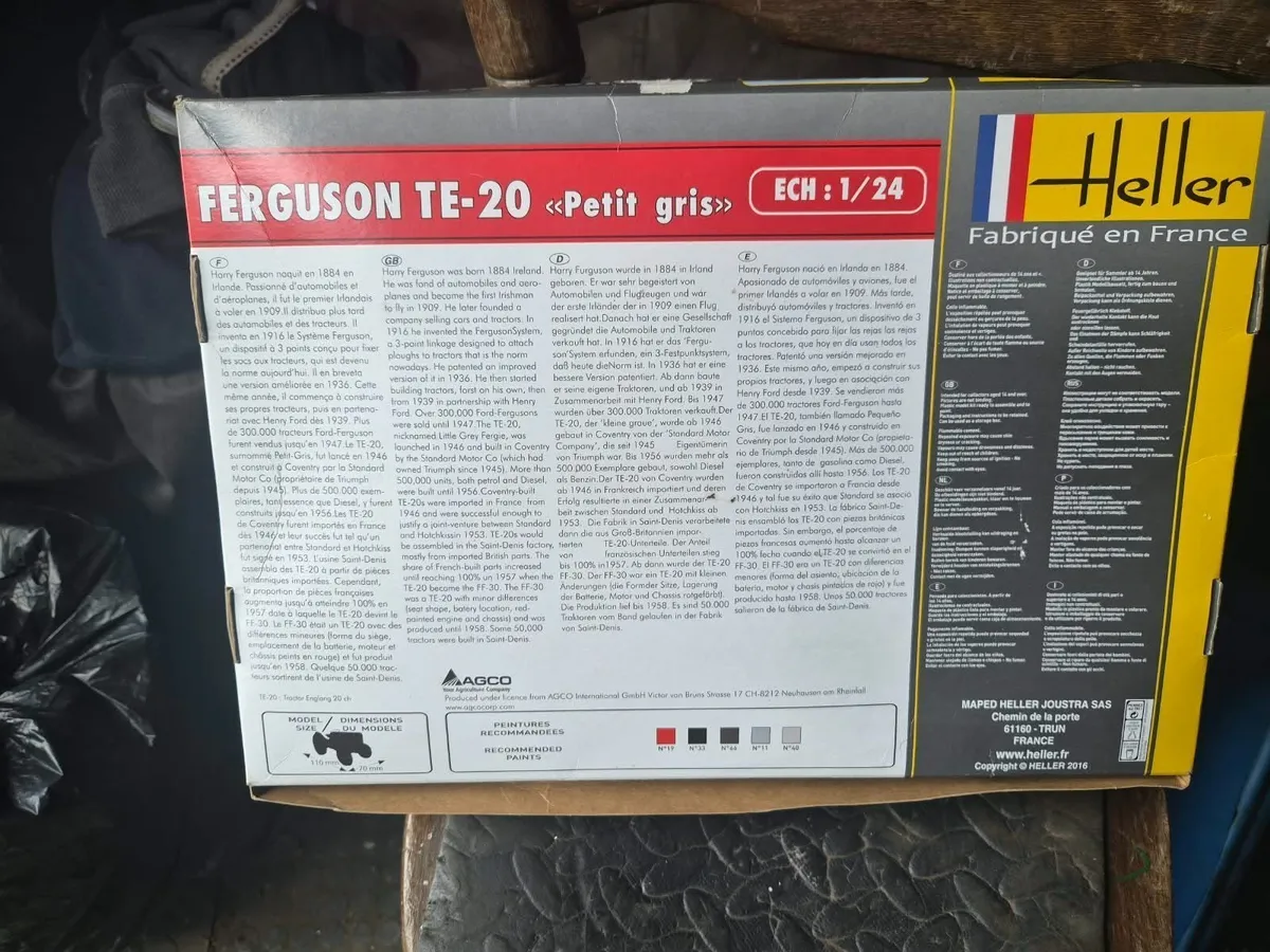 Heller  Ferguson TE-20 Petit Gris Model Kit,  grey - Image 3