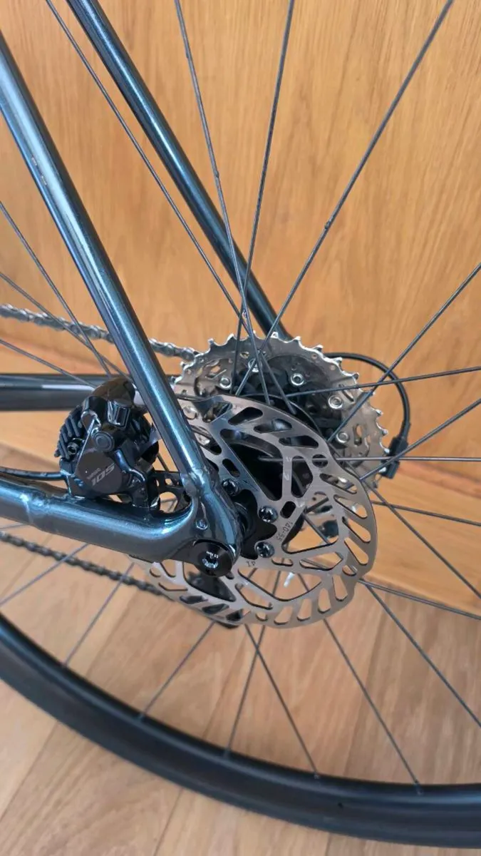 Road bike - Image 4