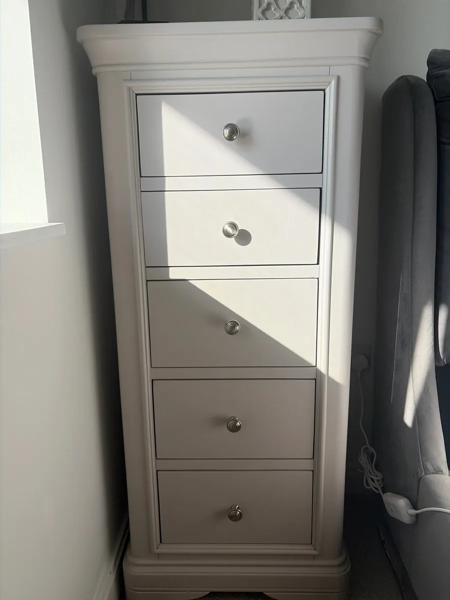 Chest of Drawers - Image 2