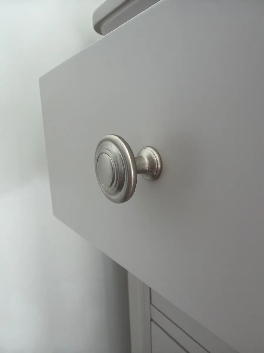Chest of Drawers - Image 4