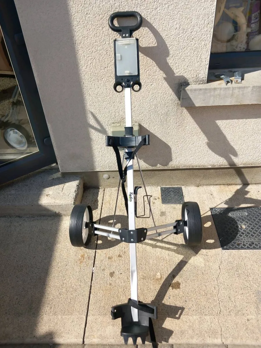 Ryder two wheels golf trolley. - Image 1