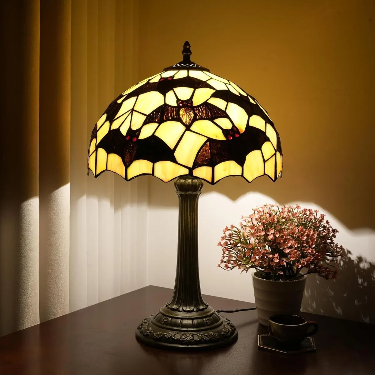 Tiffany Lamp Bat Style Stained Glass Table Vintage - Image 2