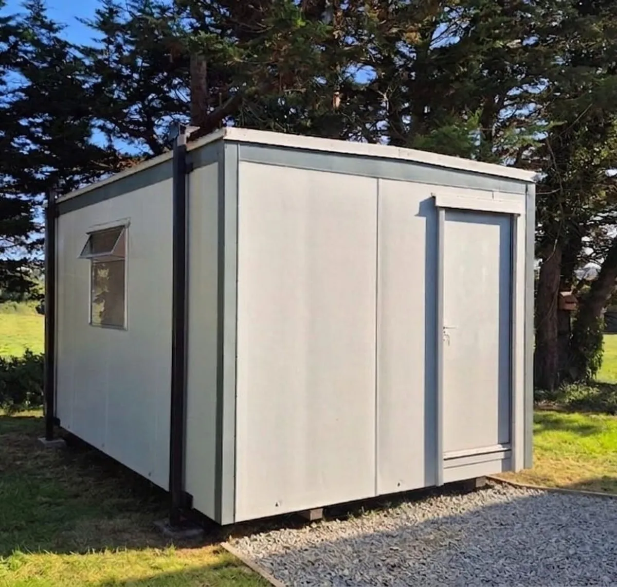 5m × 3m Jackleg Porta Cabin – Excellent Condition - Image 1