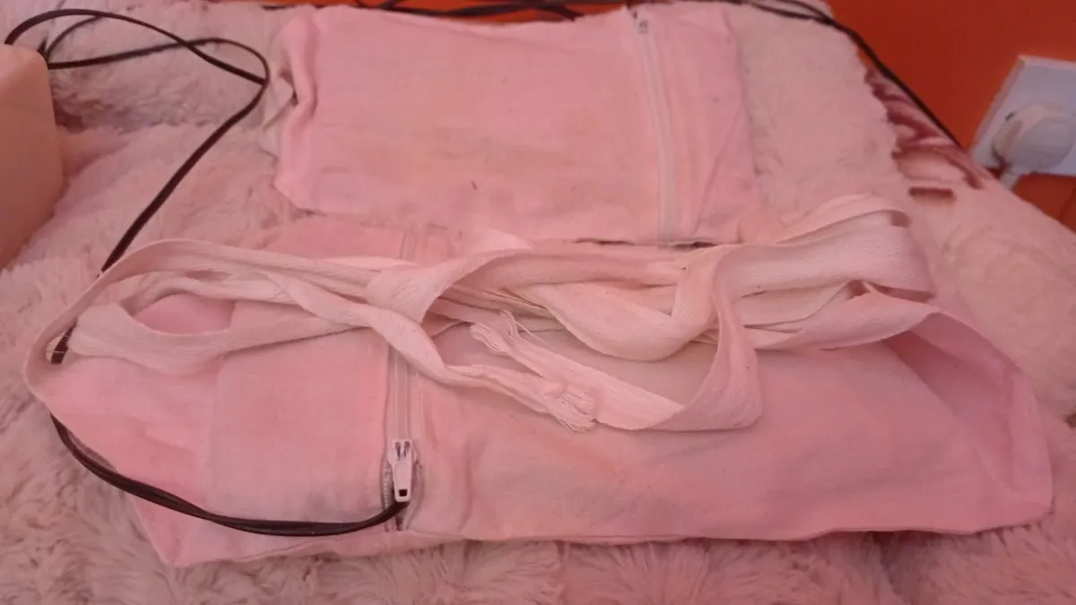 Electric Heat Pads - Image 3
