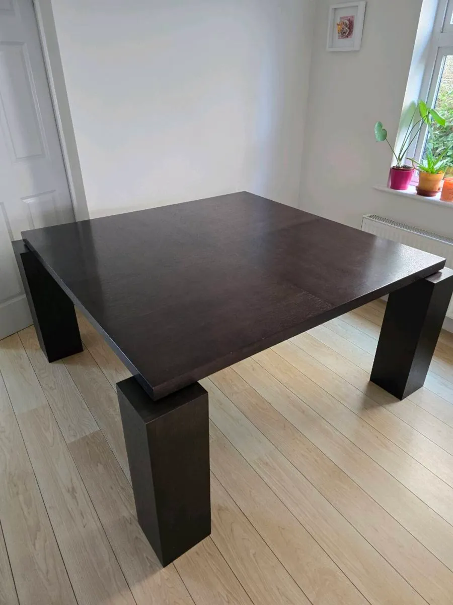 Dining table - Image 2