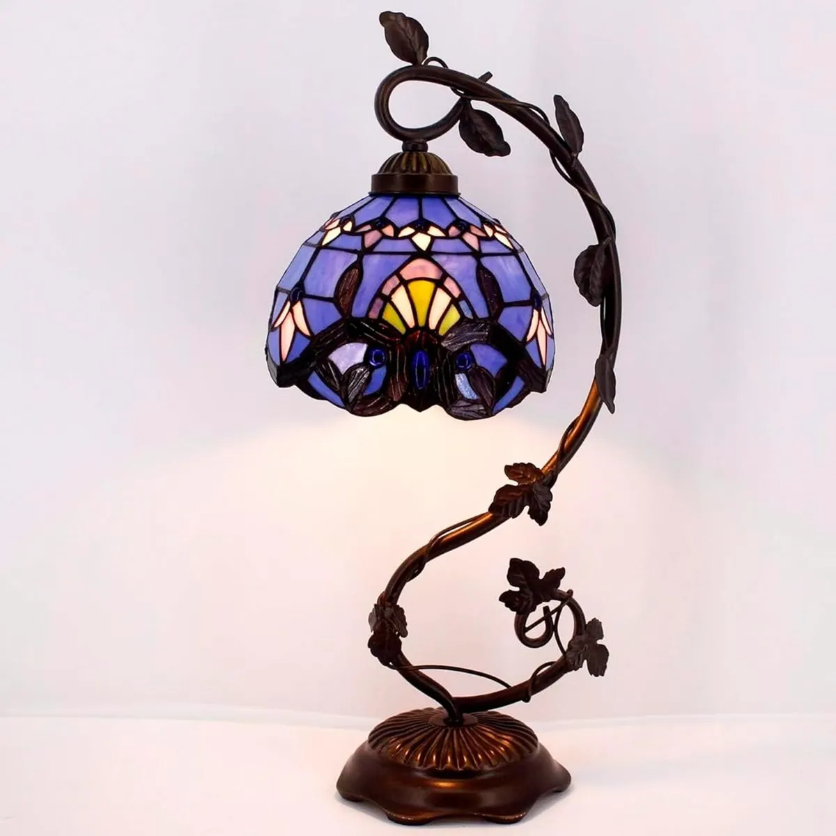 Tiffany Table Lamp Baroque Stained Glass Style - Image 4