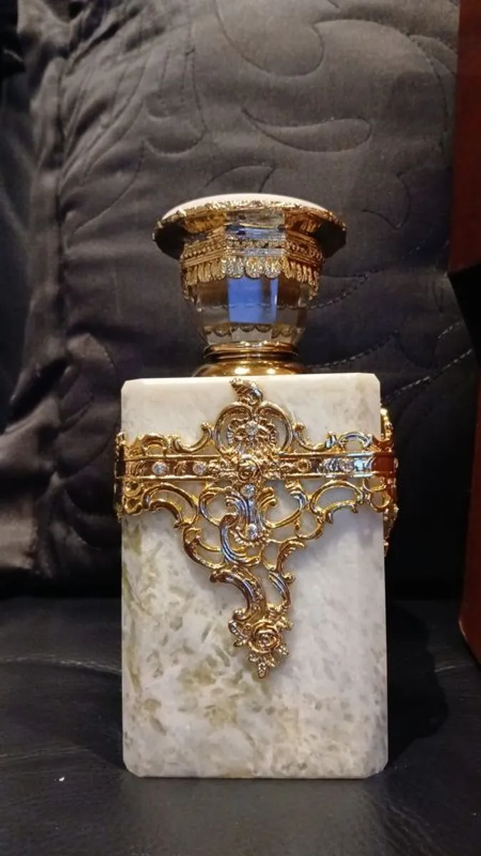 spectacular Junaid Perfume Oil - Image 1
