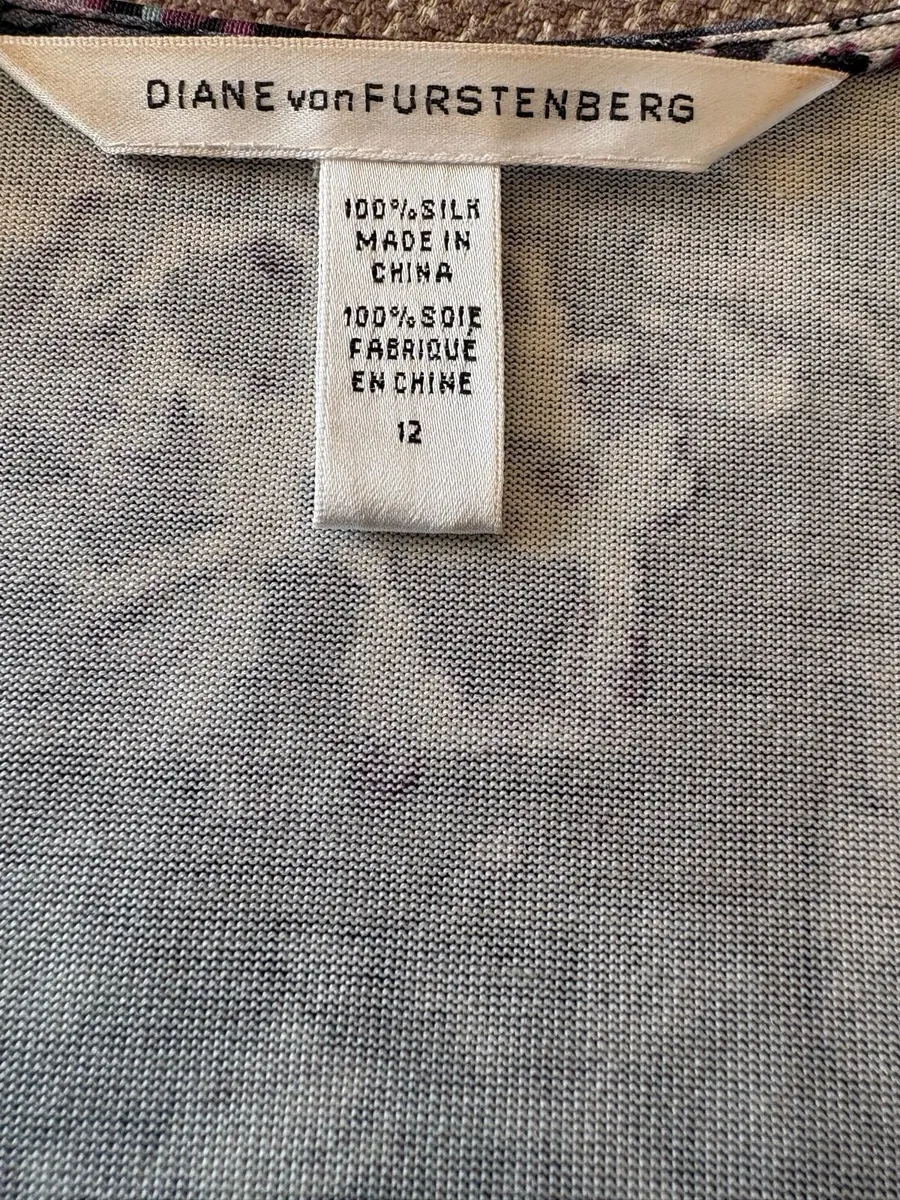 Diane  von Furstenbers dress - Image 4