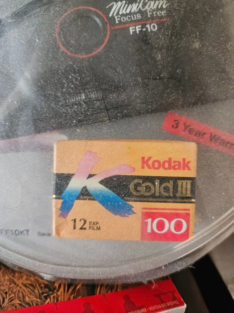 Vintage Sakar Kodak Camera - Image 2