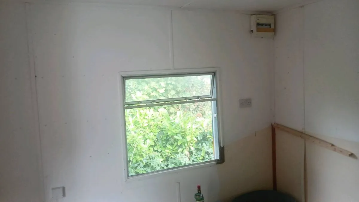 Cabin - Image 4
