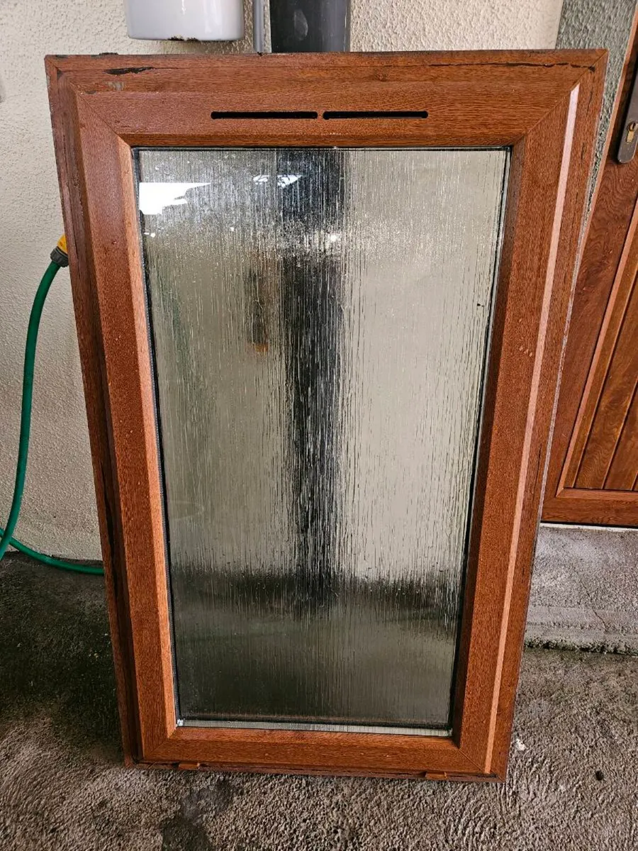 Oak pvc window - Image 1