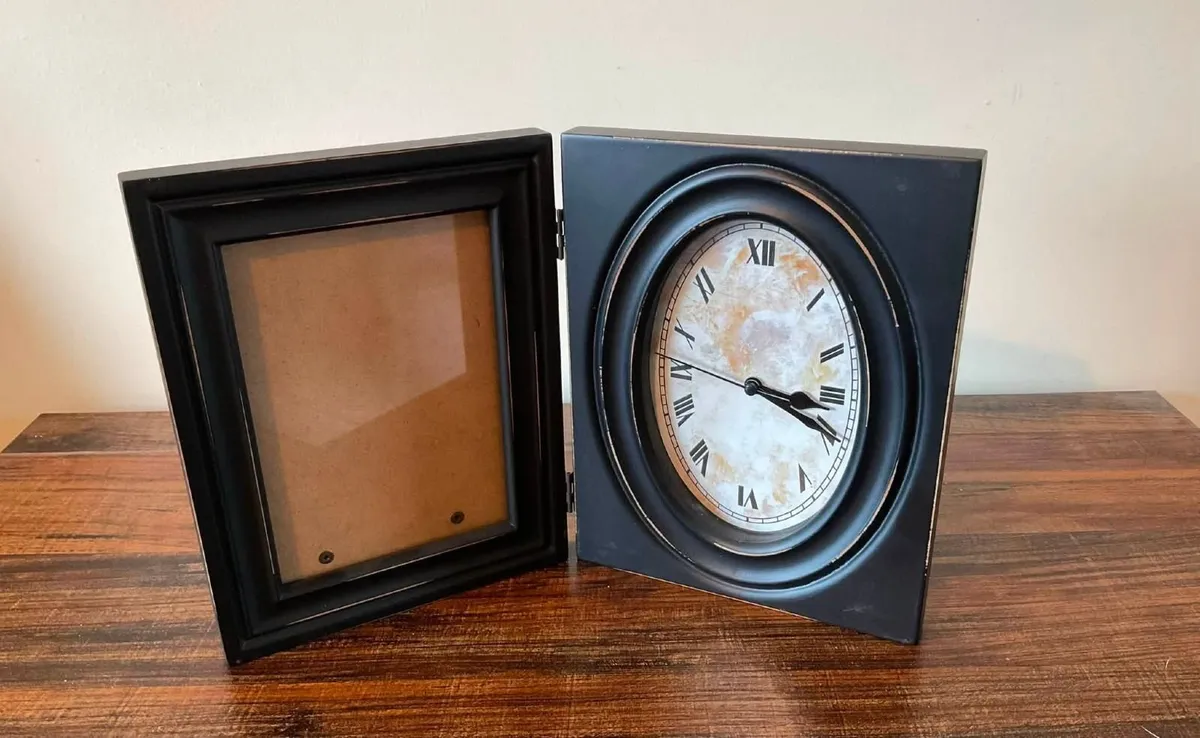 Hinged Picture Frame Clock - Decorative Timepiece - Image 2