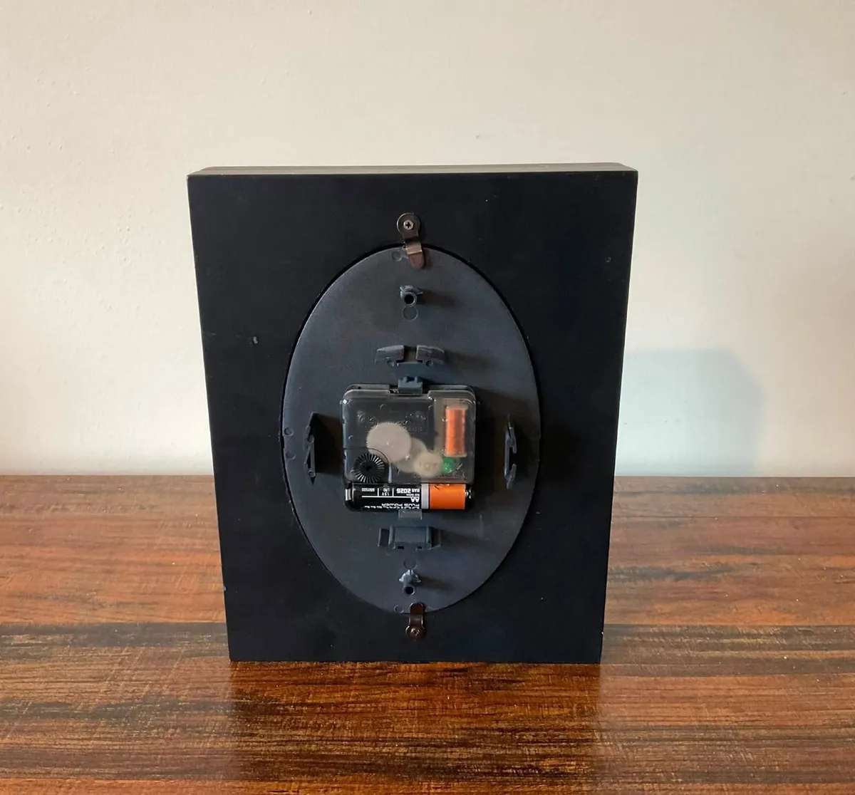 Hinged Picture Frame Clock - Decorative Timepiece - Image 3