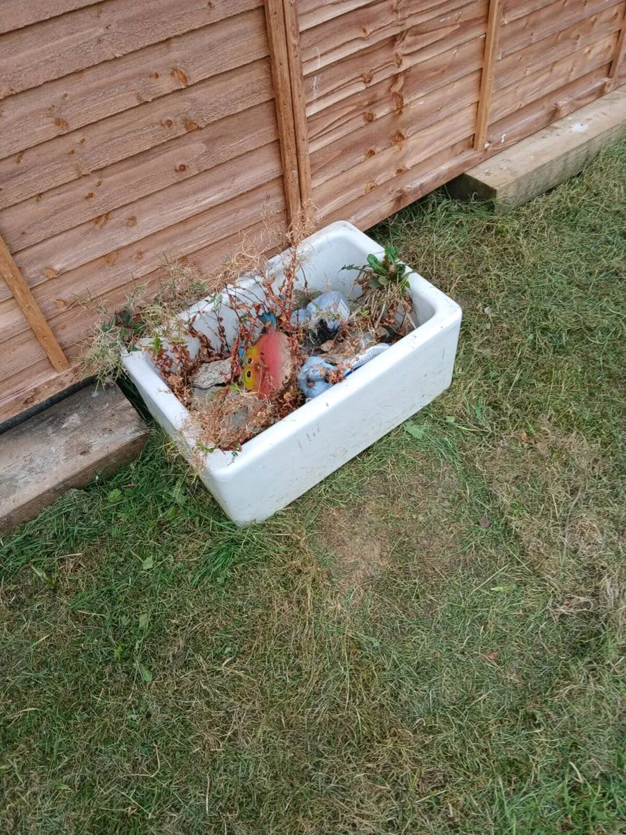 2 Belfast sinks - Image 1