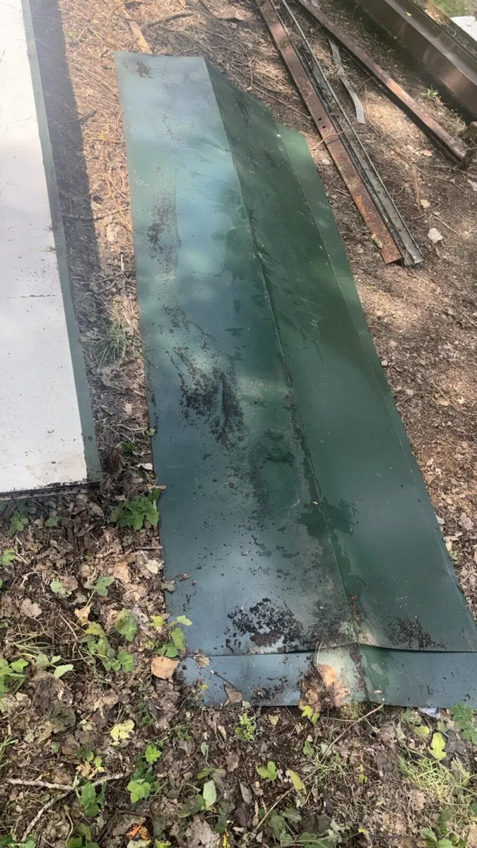 9 heavy duty roof flashings 9ft2” green coated - Image 1