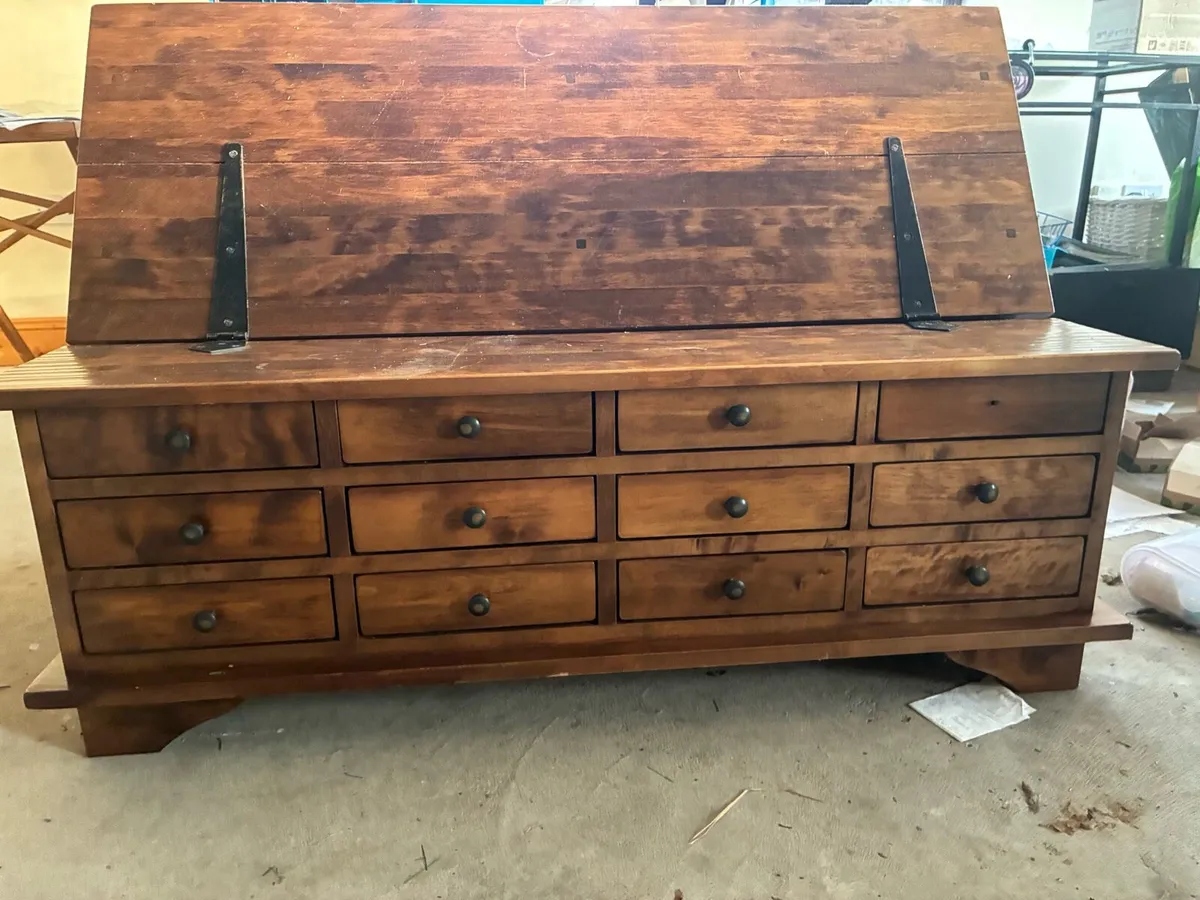 Chest of drawers - Image 1