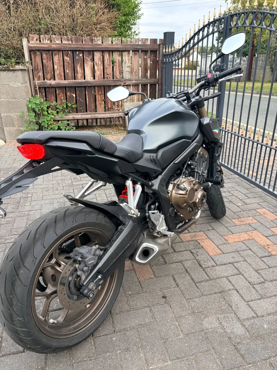 2024 Honda CB650R - Image 2