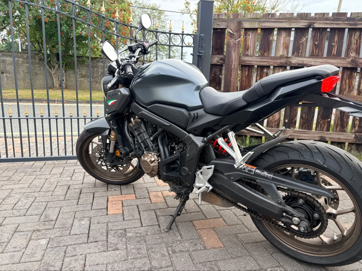2024 Honda CB650R - Image 4