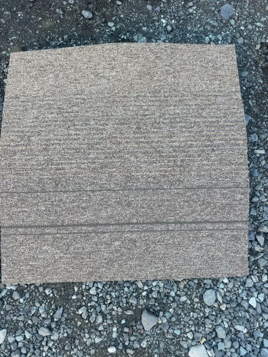 New Carpet Tiles. - Image 3