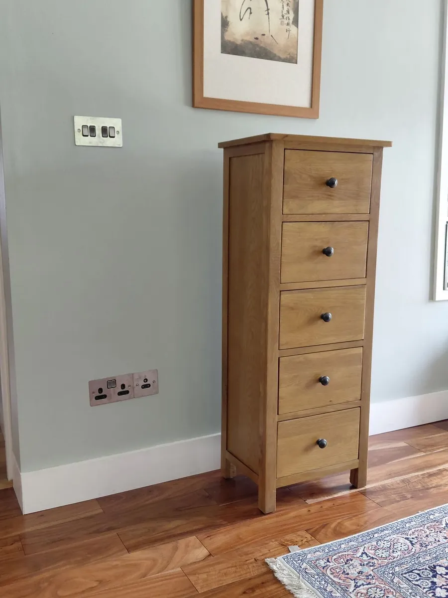 5 drawer Oak Tall boy - Image 1