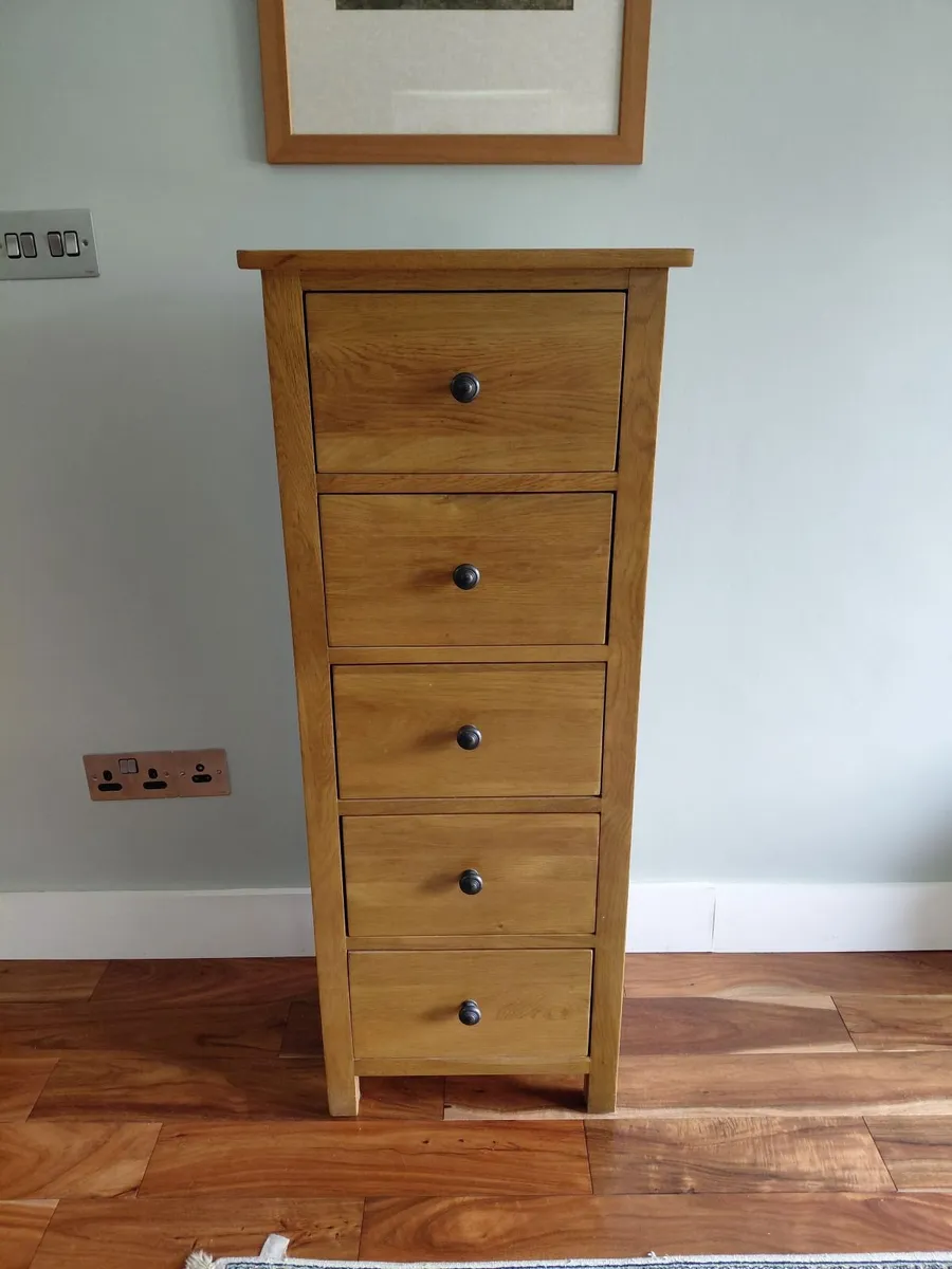 5 drawer Oak Tall boy - Image 2