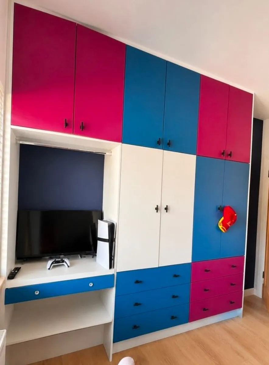 wardrobe