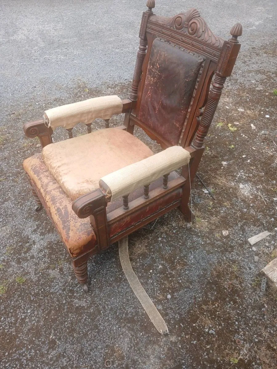 Antique armchair - Image 2