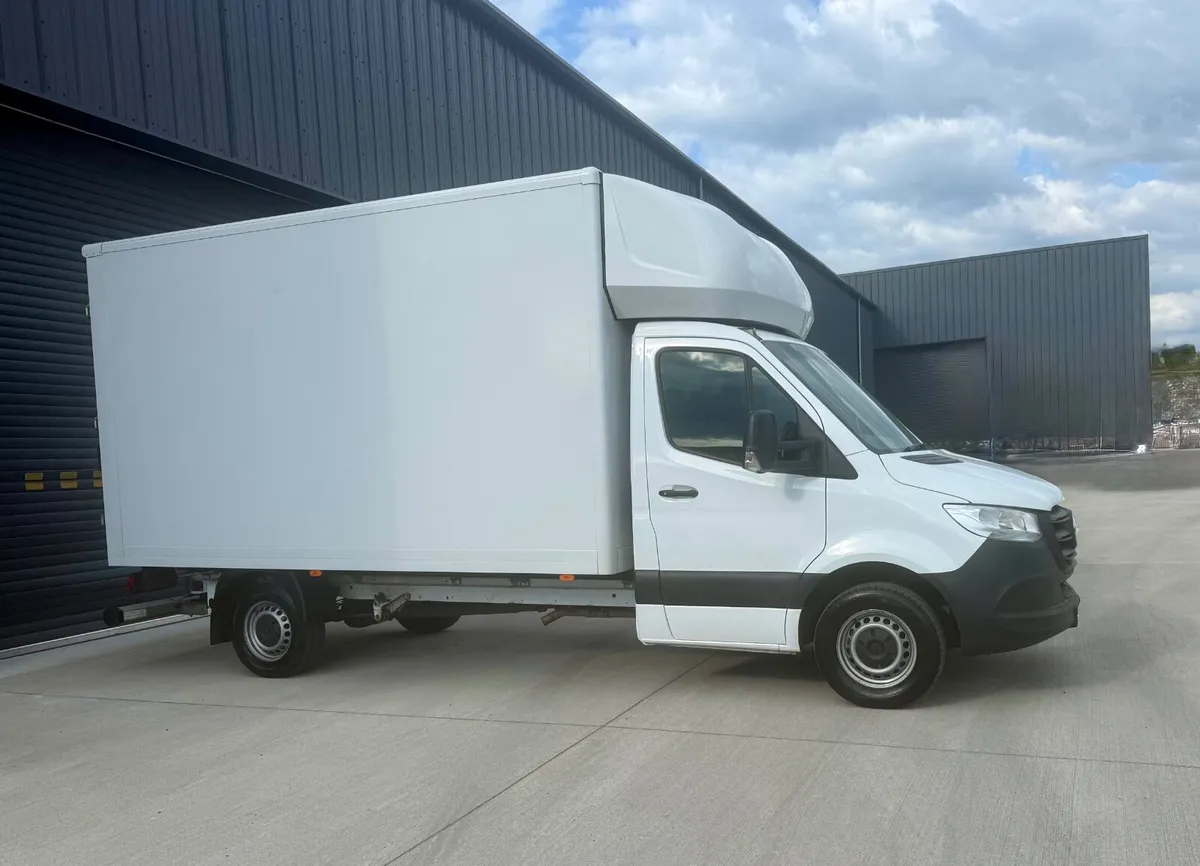 Mercedes-Benz Sprinter 315 CDI Luton / Box Van - Image 4