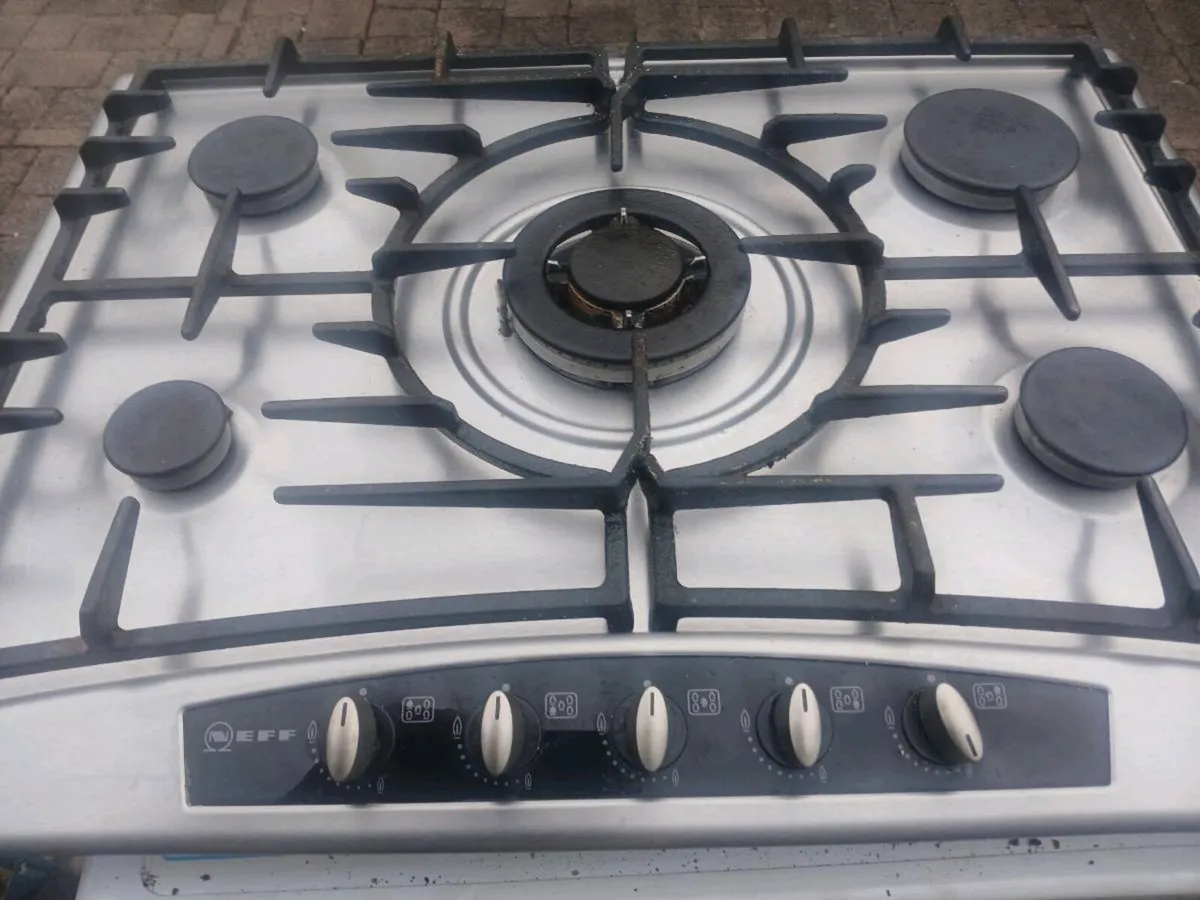GAS  HOB  NEFF 5 RING WORKING PERFECT - Image 1