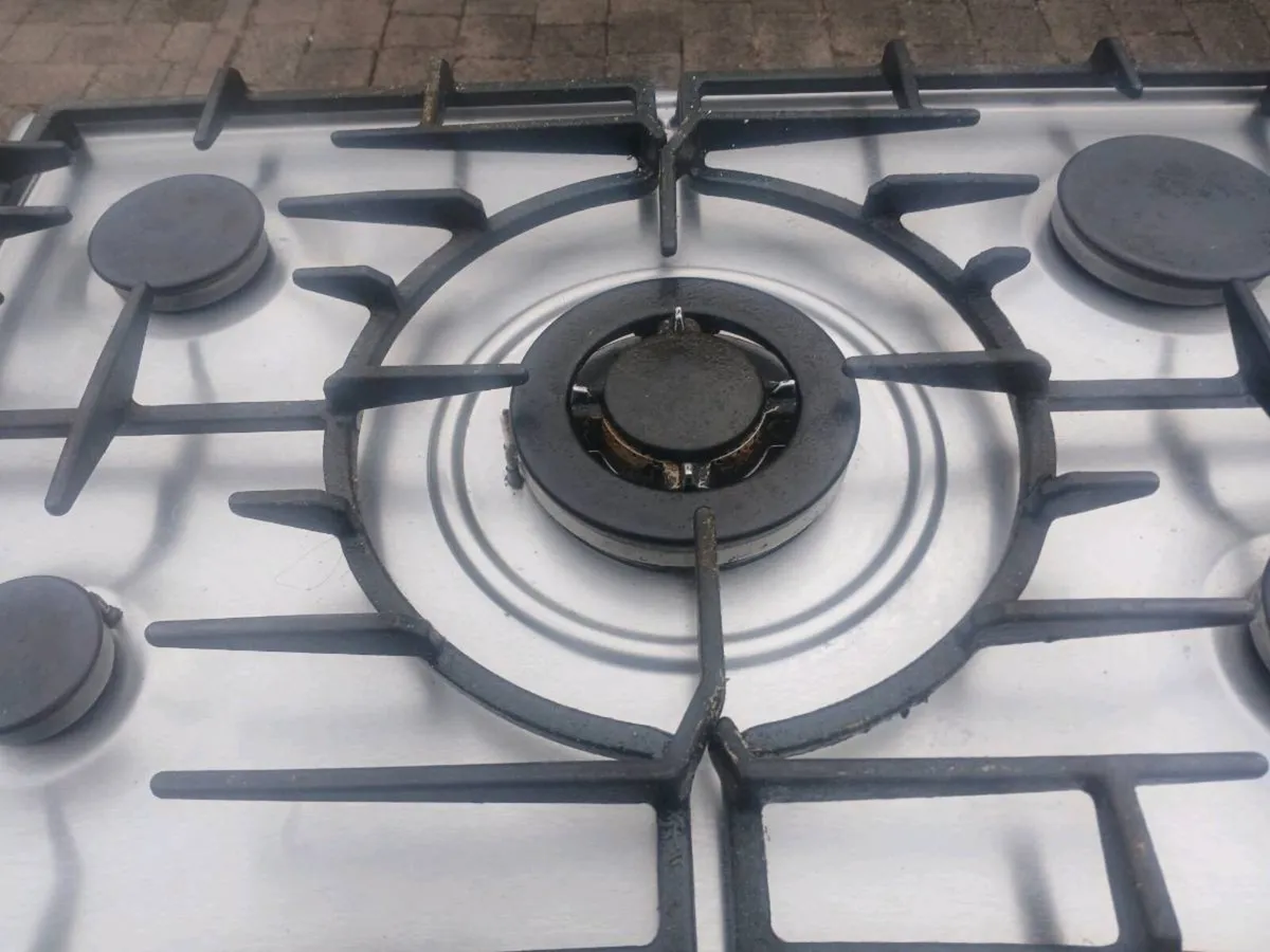 GAS  HOB  NEFF 5 RING WORKING PERFECT - Image 3