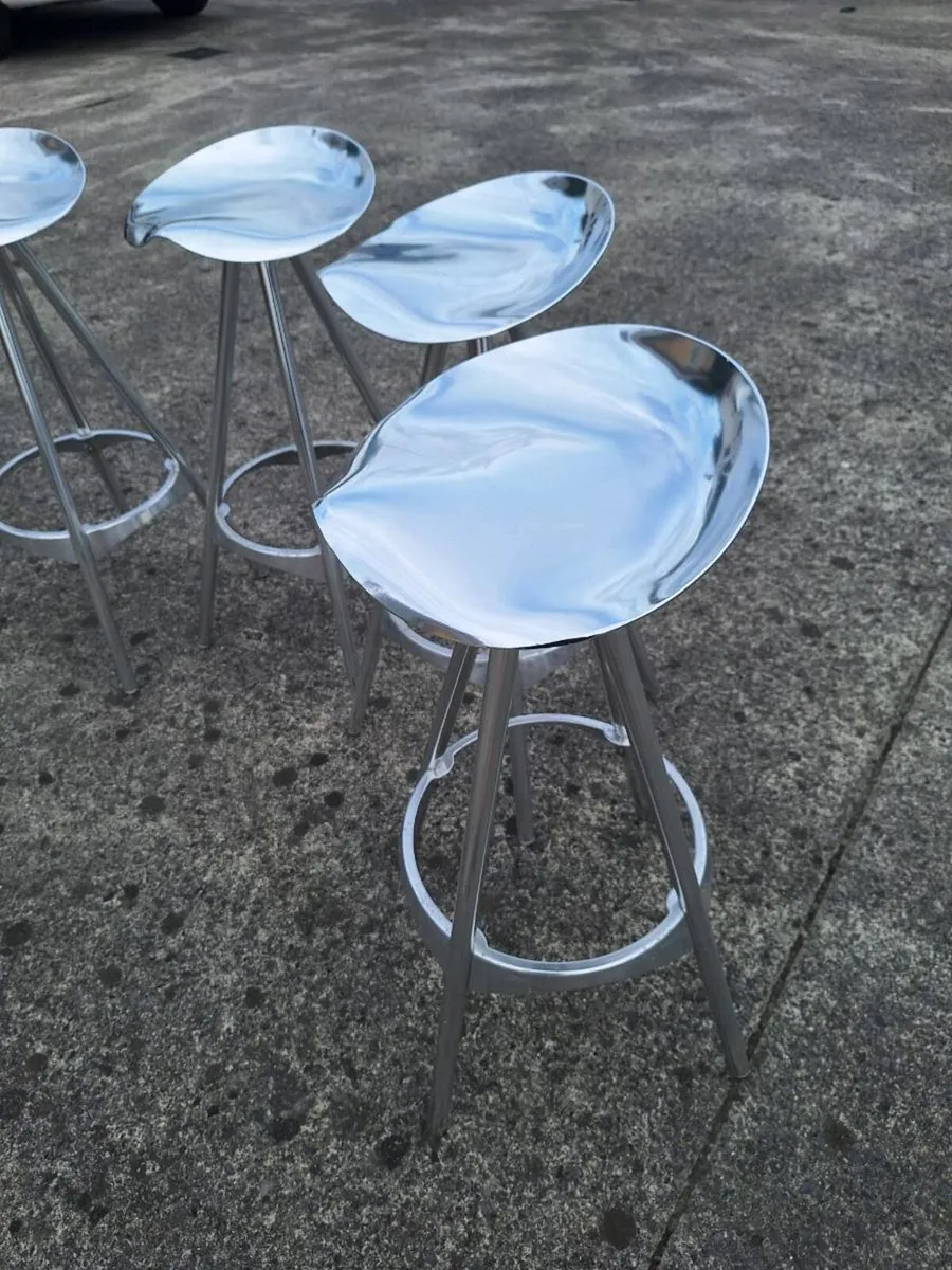 Four retro metal stools - Image 2