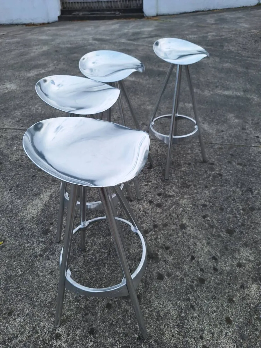 Four retro metal stools - Image 4