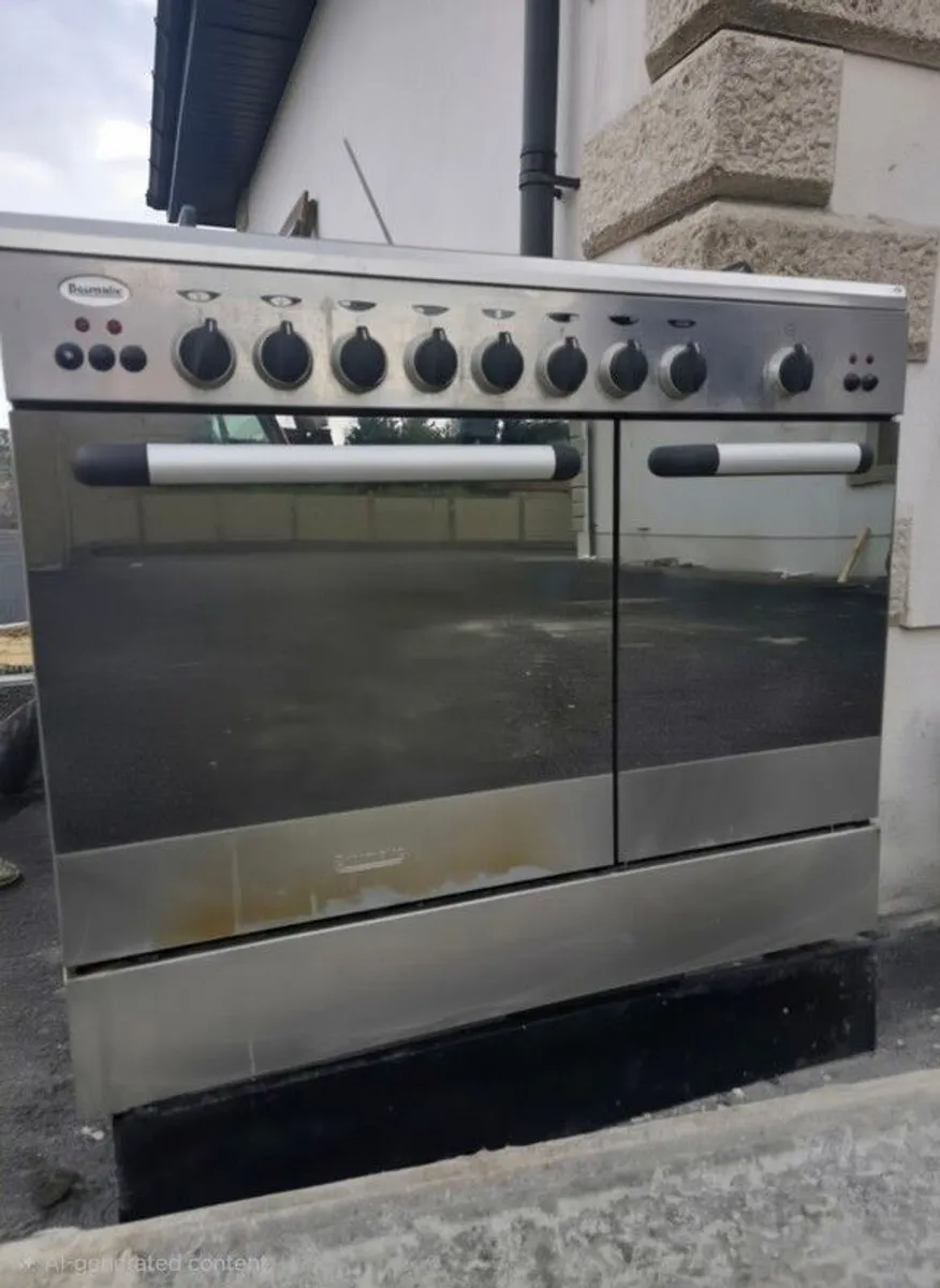 Beumatic Freestanding 90cm dual-fuel cooker - Image 1