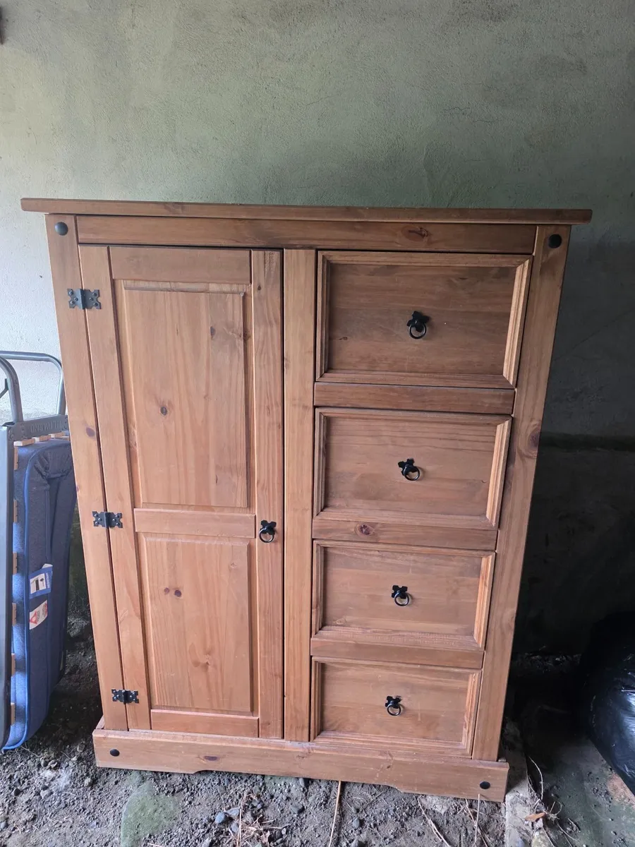 Bedroom Cabinet Storage (or for hallway)